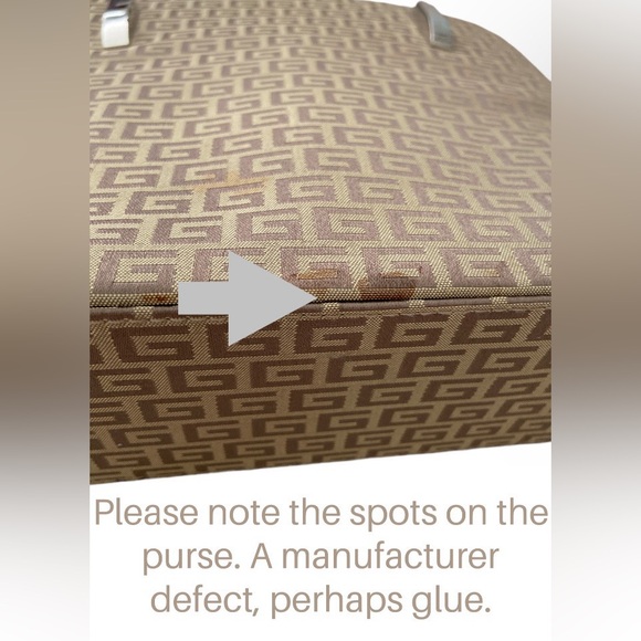 VENETO Logo Bag with Black Handles - Picture 15 of 16